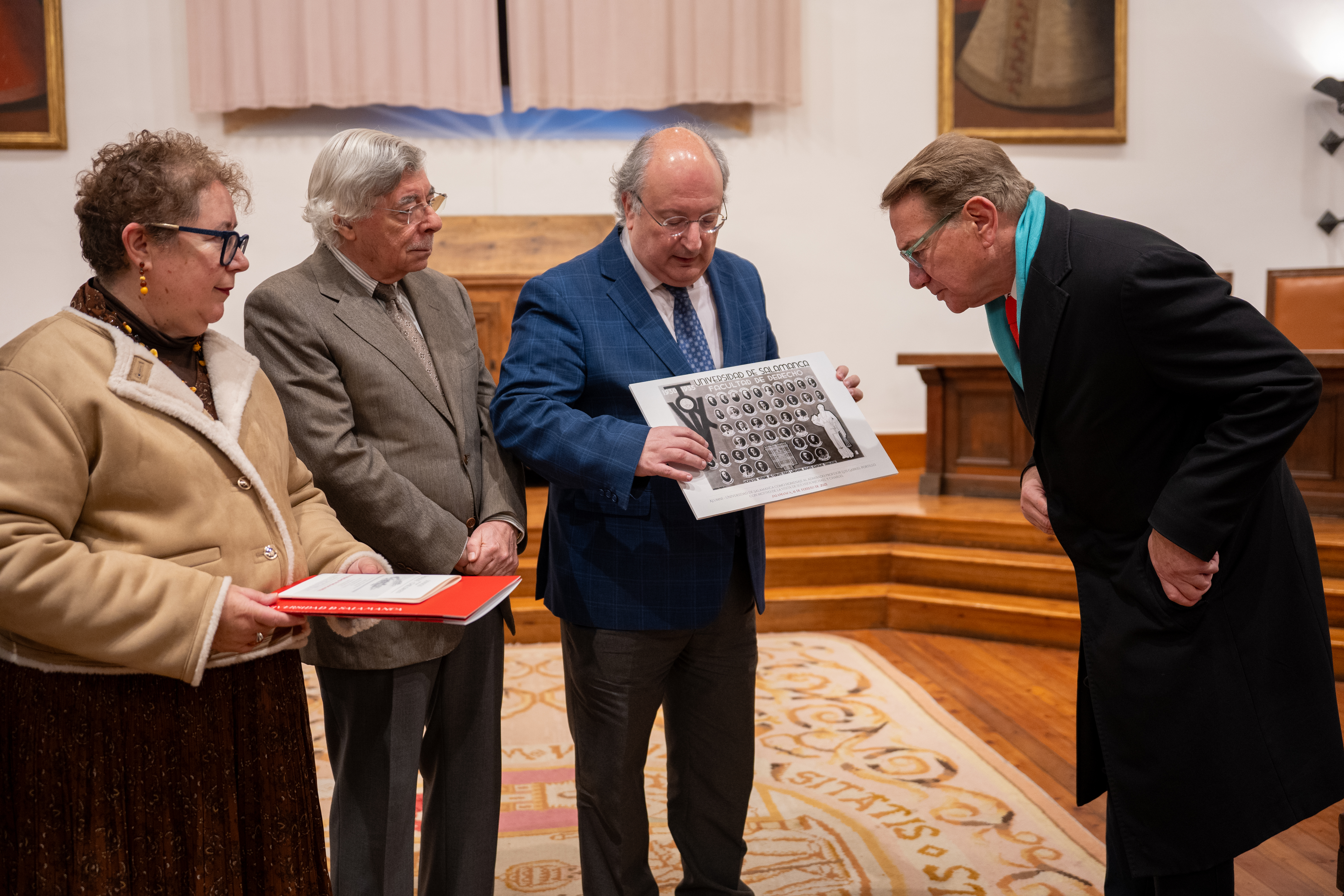 La Universidad de Salamanca recibe al periodista de la BBC y expolítico británico, Michael Portillo 