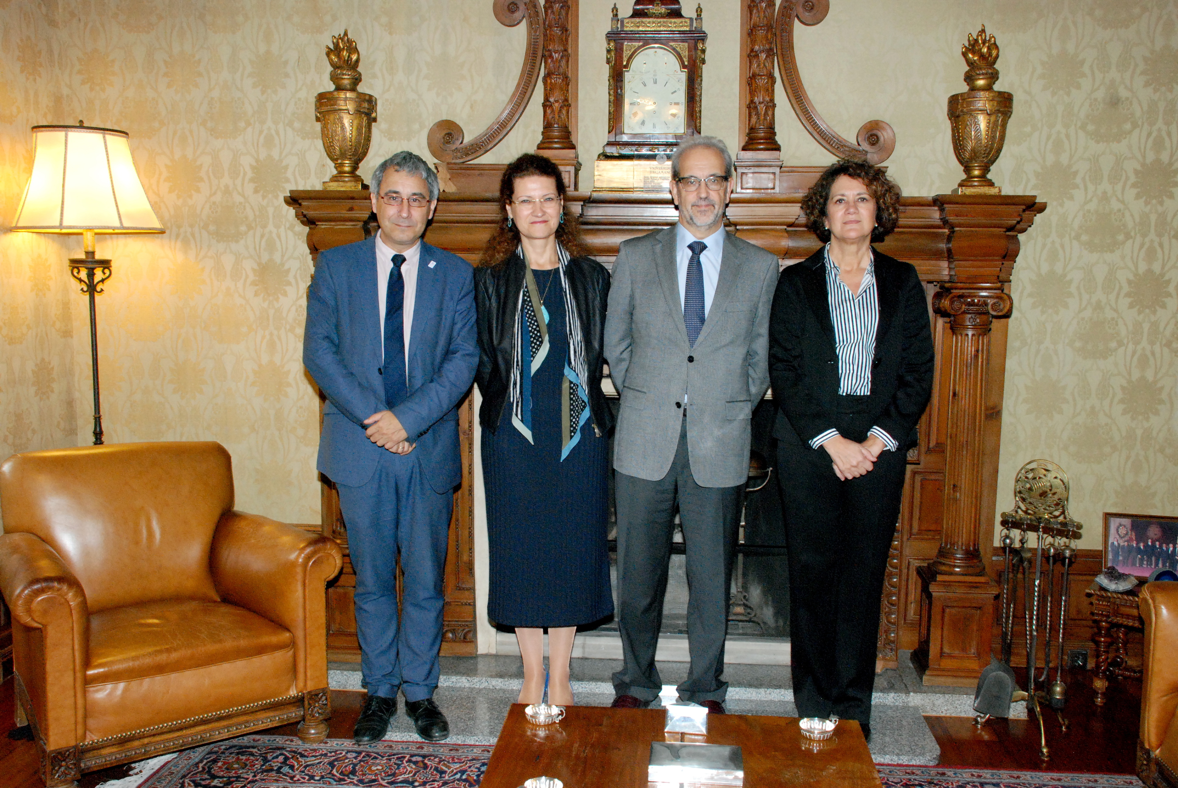 El rector de la Universidad de Salamanca recibe a la vicepresidenta primera de la Real Sociedad Matemática Española