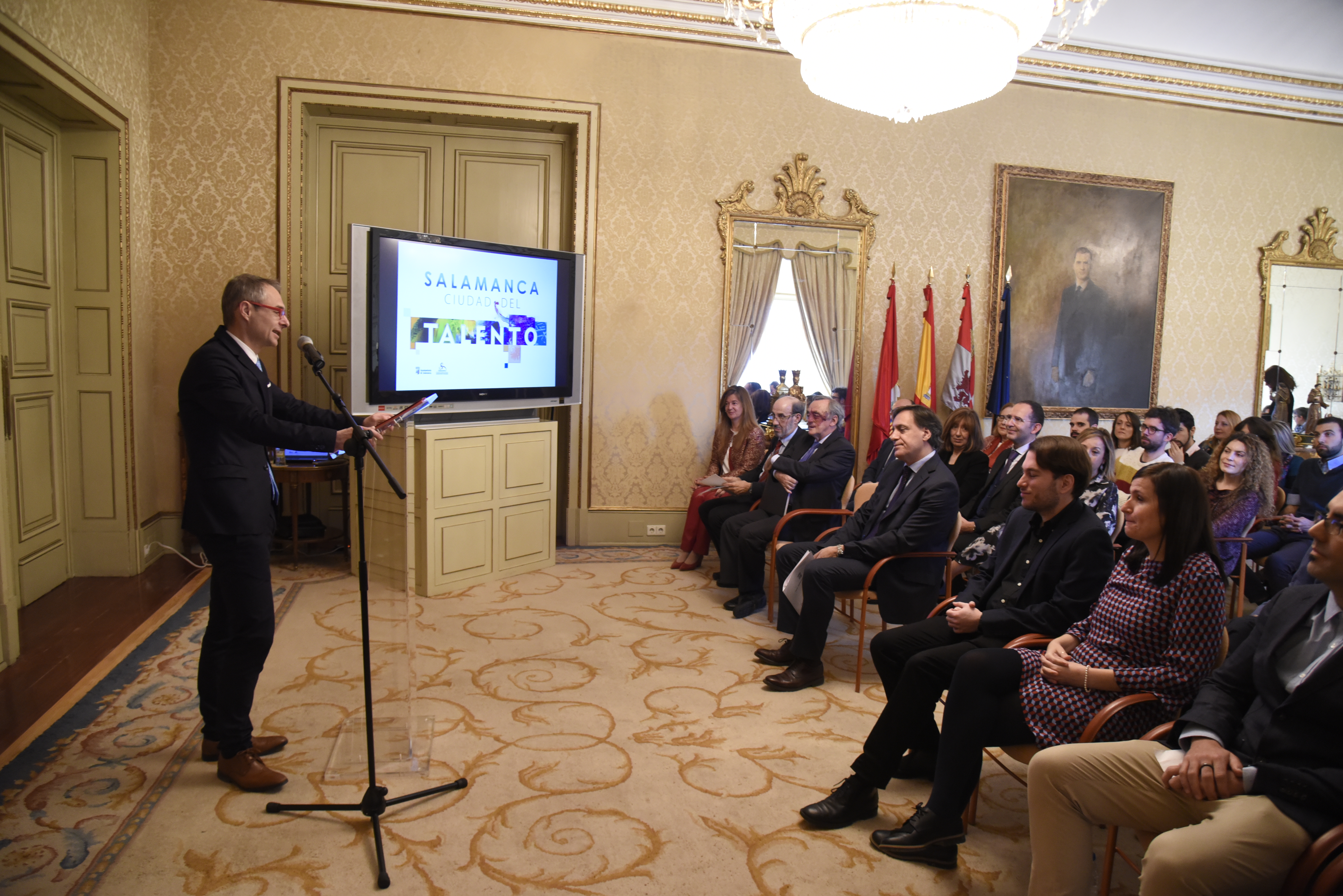 La Universidad de Salamanca reafirma su compromiso con el programa de atracción de jóvenes investigadores impulsado por el Ayuntamiento 