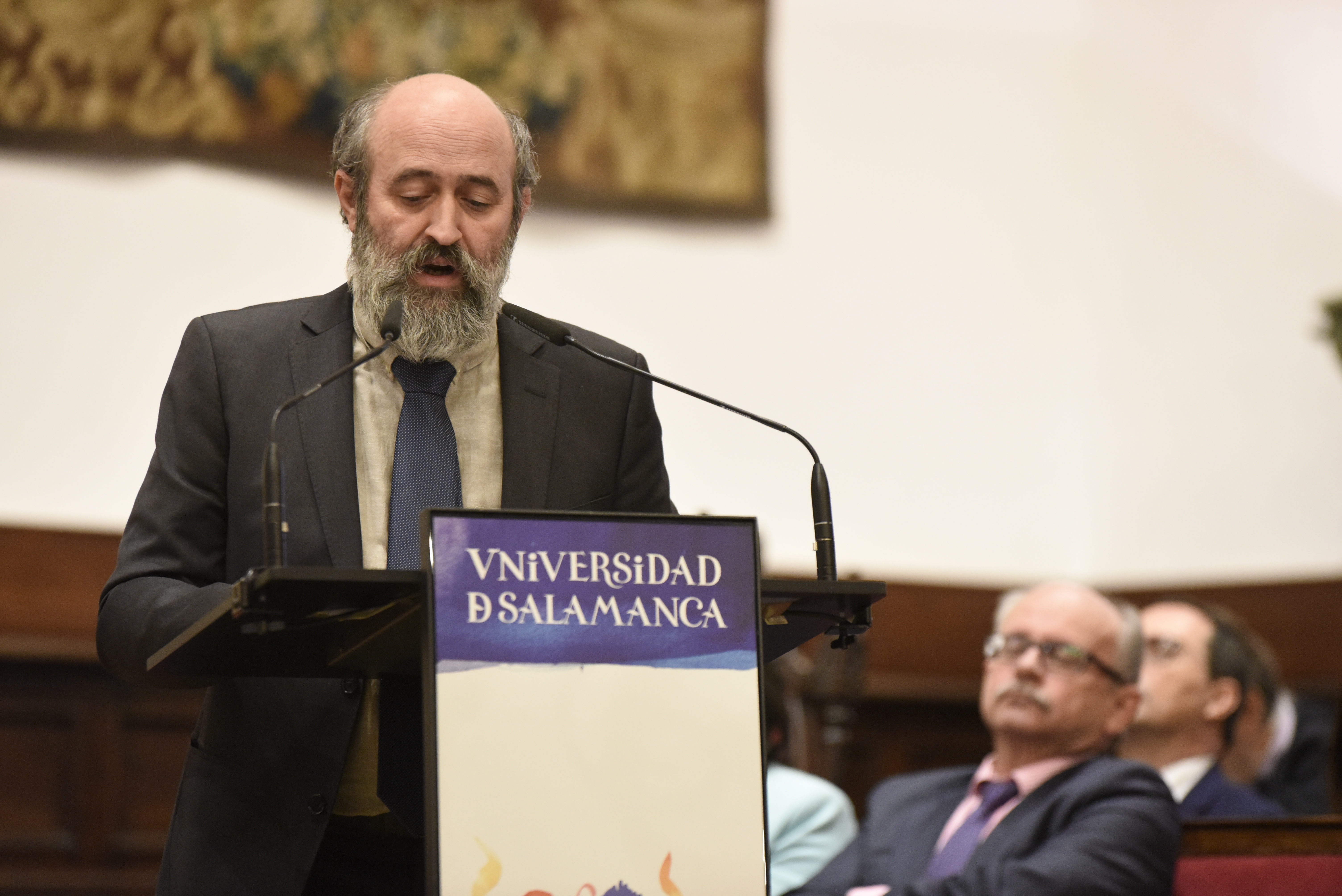 Decanos y directores de una veintena de universidades suscriben el texto de la ‘Magna Charta Humanitatum’ en la Universidad de Salamanca