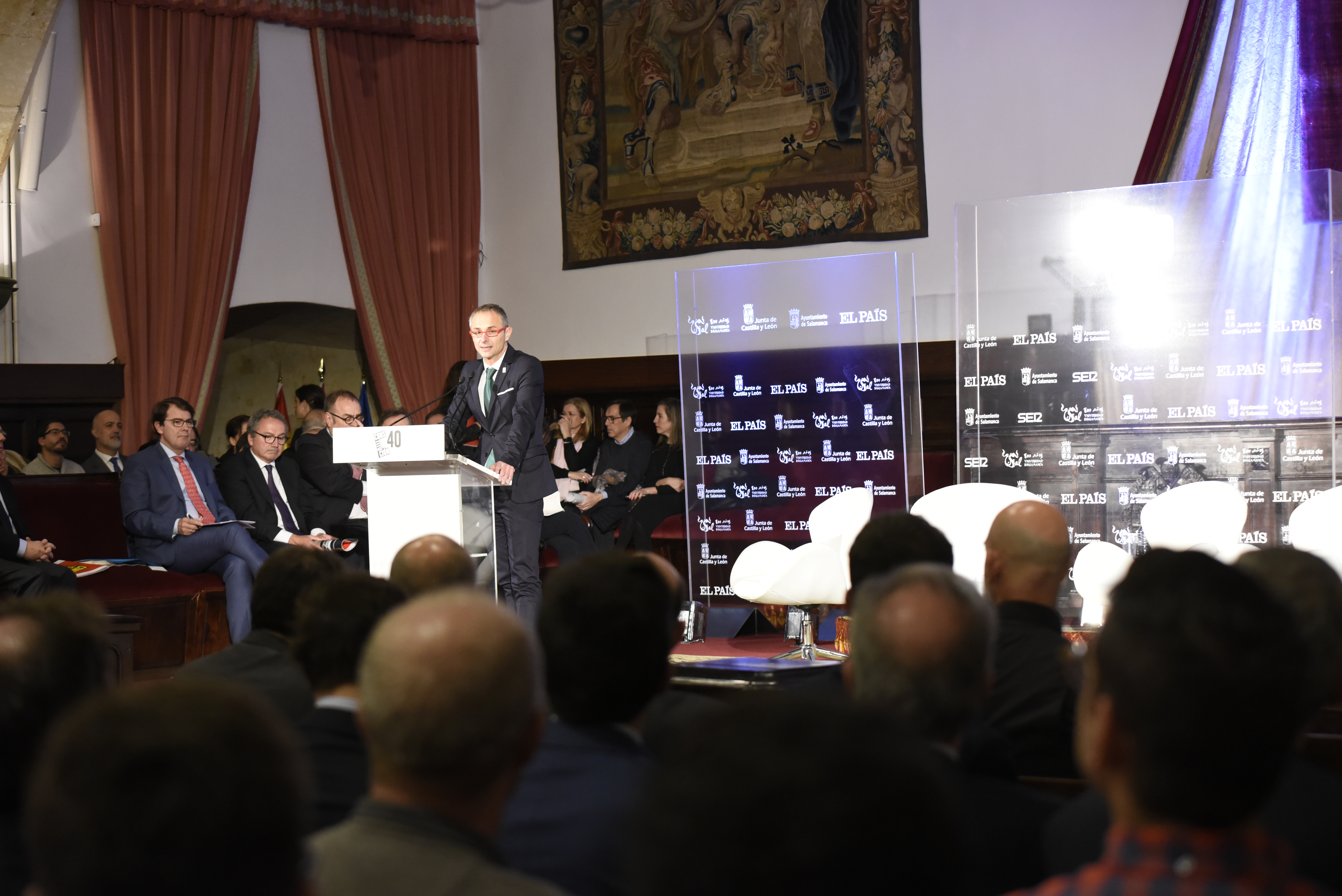 La Universidad de Salamanca acoge el debate sobre la Constitución coincidiendo con su 40 aniversario