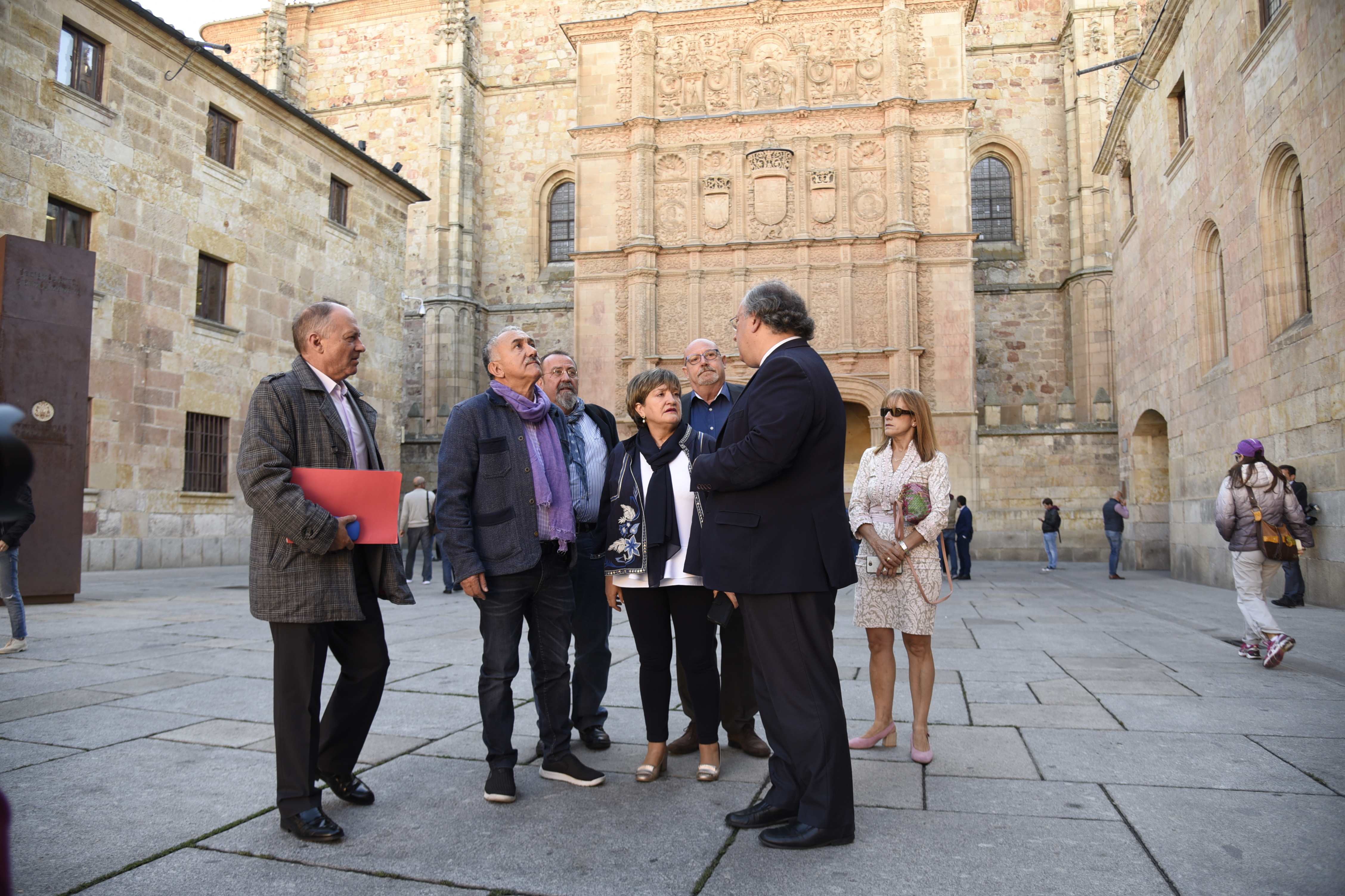 La Universidad de Salamanca y UGT suscriben un convenio para la formación de dirigentes sindicales y la colaboración en el ámbito de la Memoria Histórica
