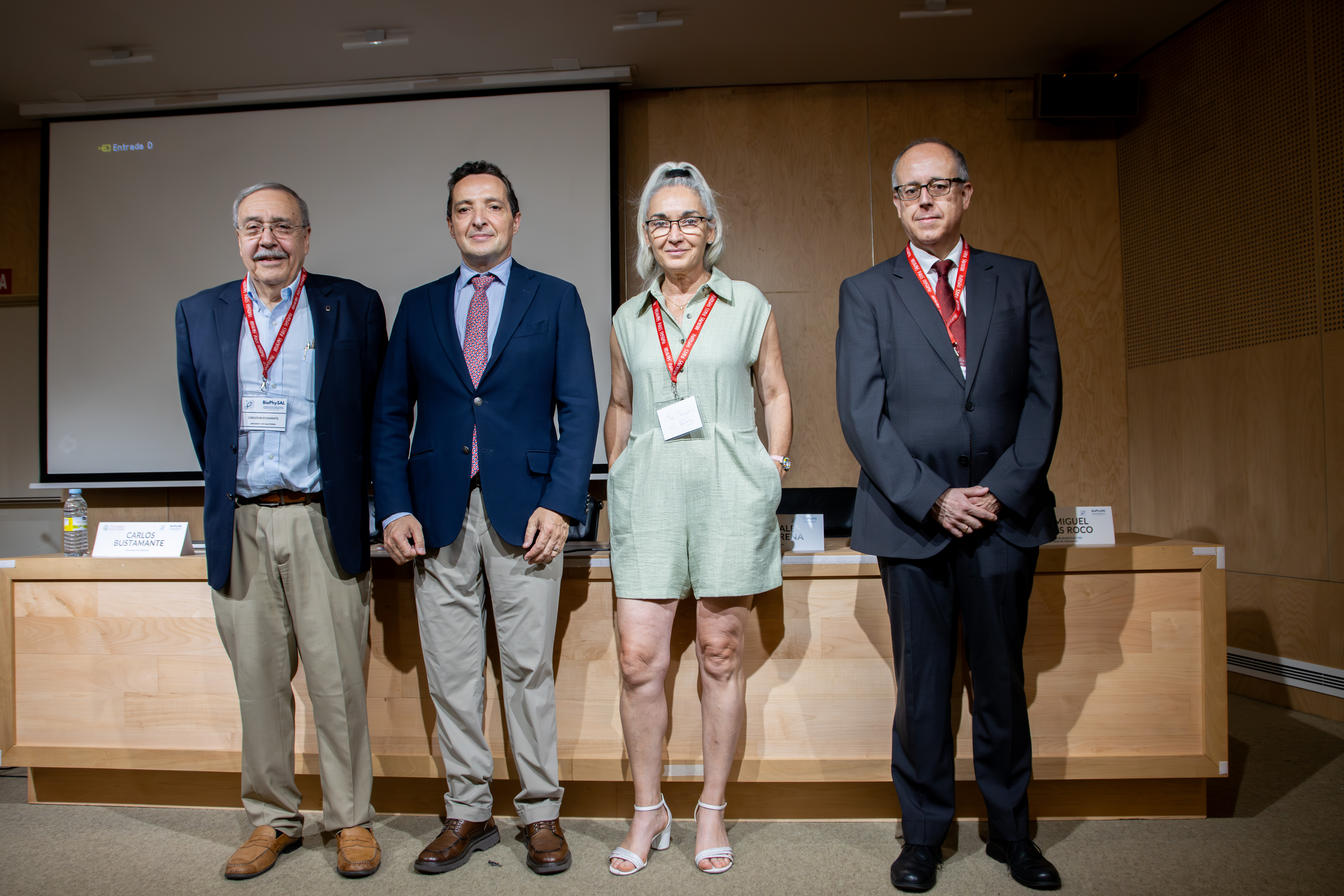El rector Juan Manuel Corchado inaugura el Curso de Biofísica Avanzada y Biología Estructural