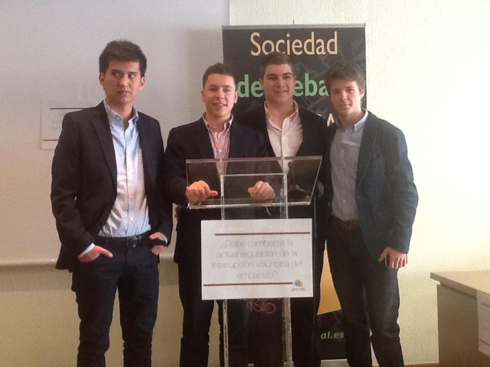 El equipo del Colegio Mayor Oviedo se alza con el III Torneo Interresidencias de Debate de la Universidad de Salamanca