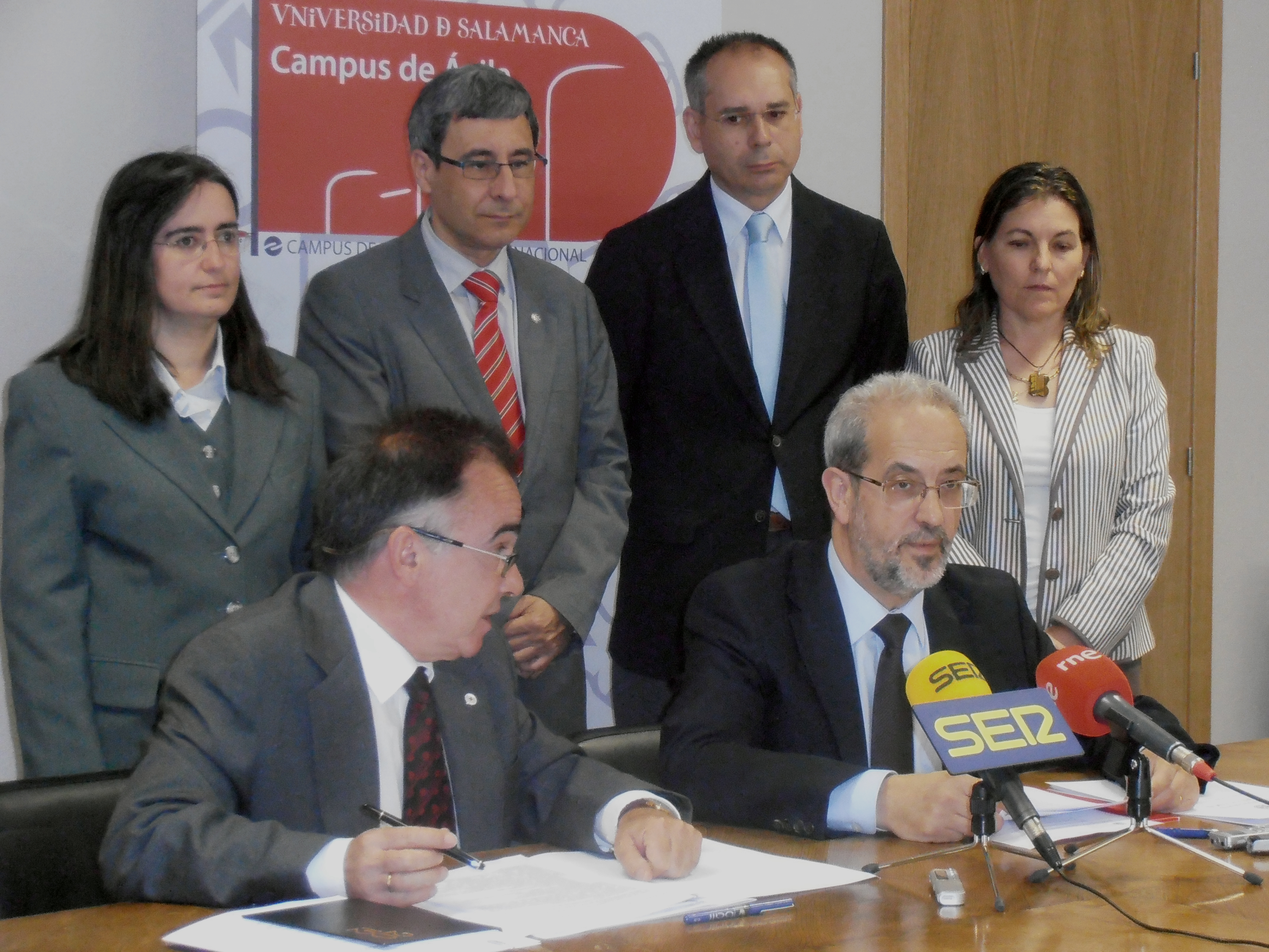 La Universidad de Salamanca renueva el convenio de colaboración con Cruz Roja Española en Ávila en materia de formación