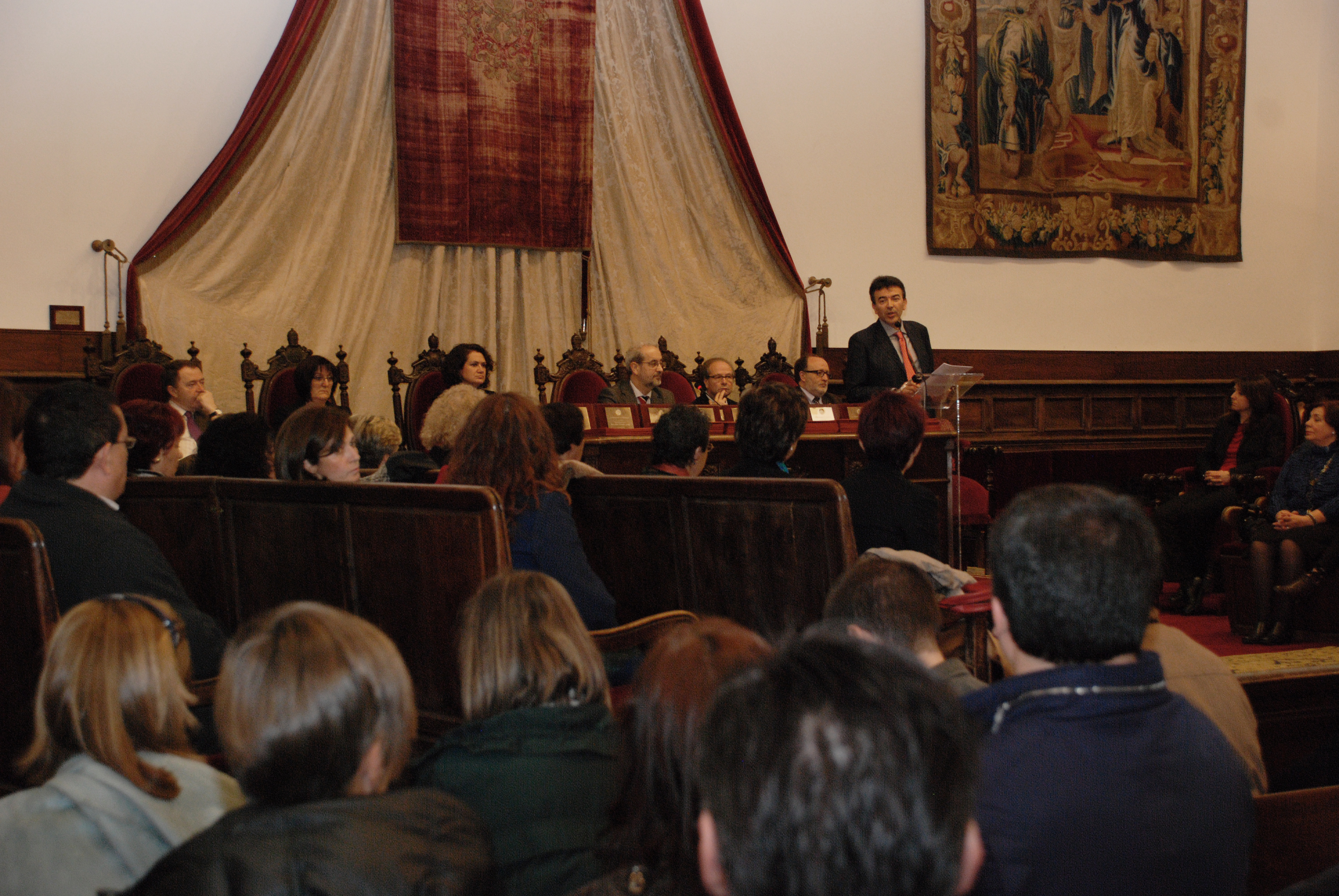 El Paraninfo acoge el acto de entrega de distinciones al Personal de Administración y Servicios de la Universidad de Salamanca