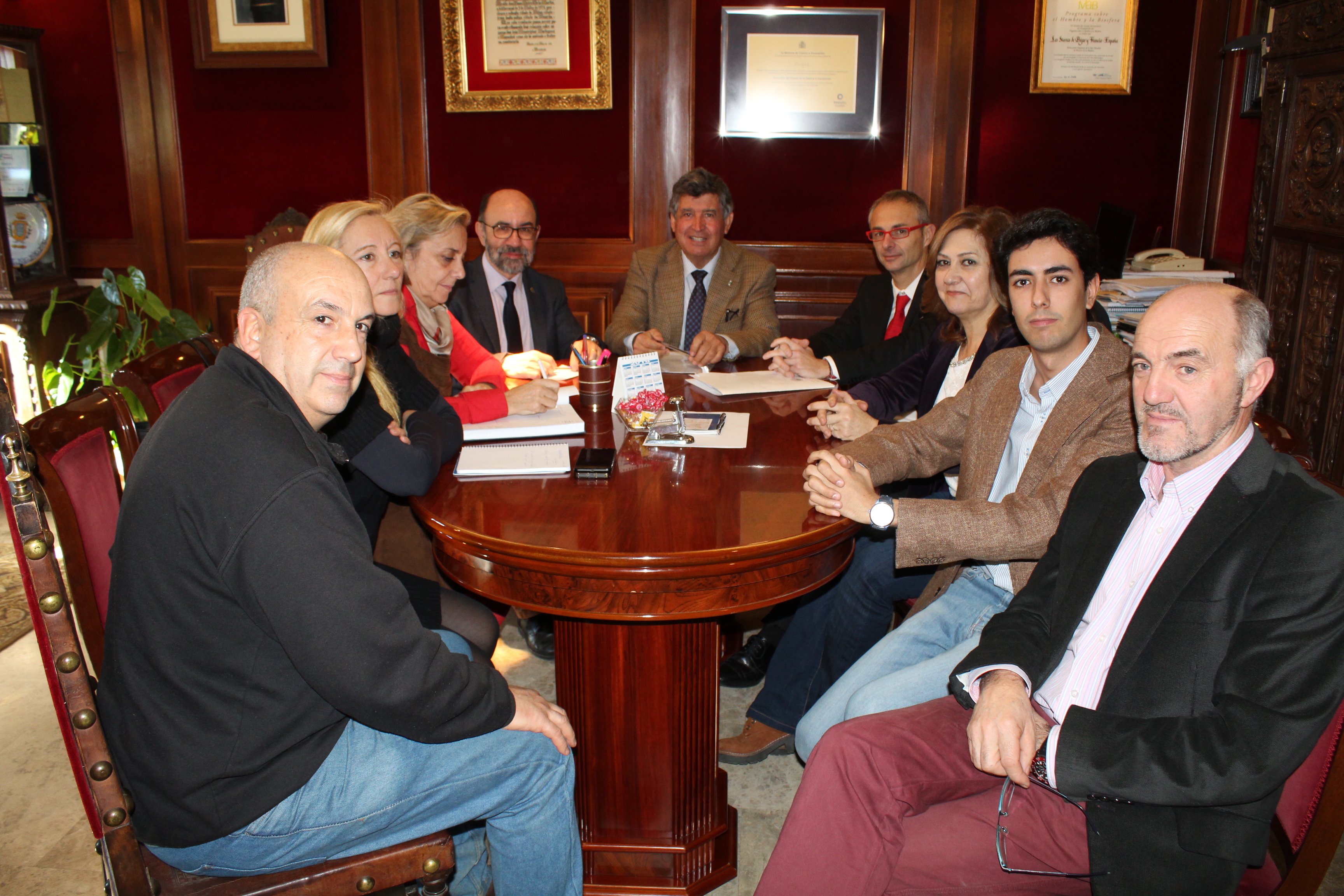 El rector de la Universidad de Salamanca visita Béjar