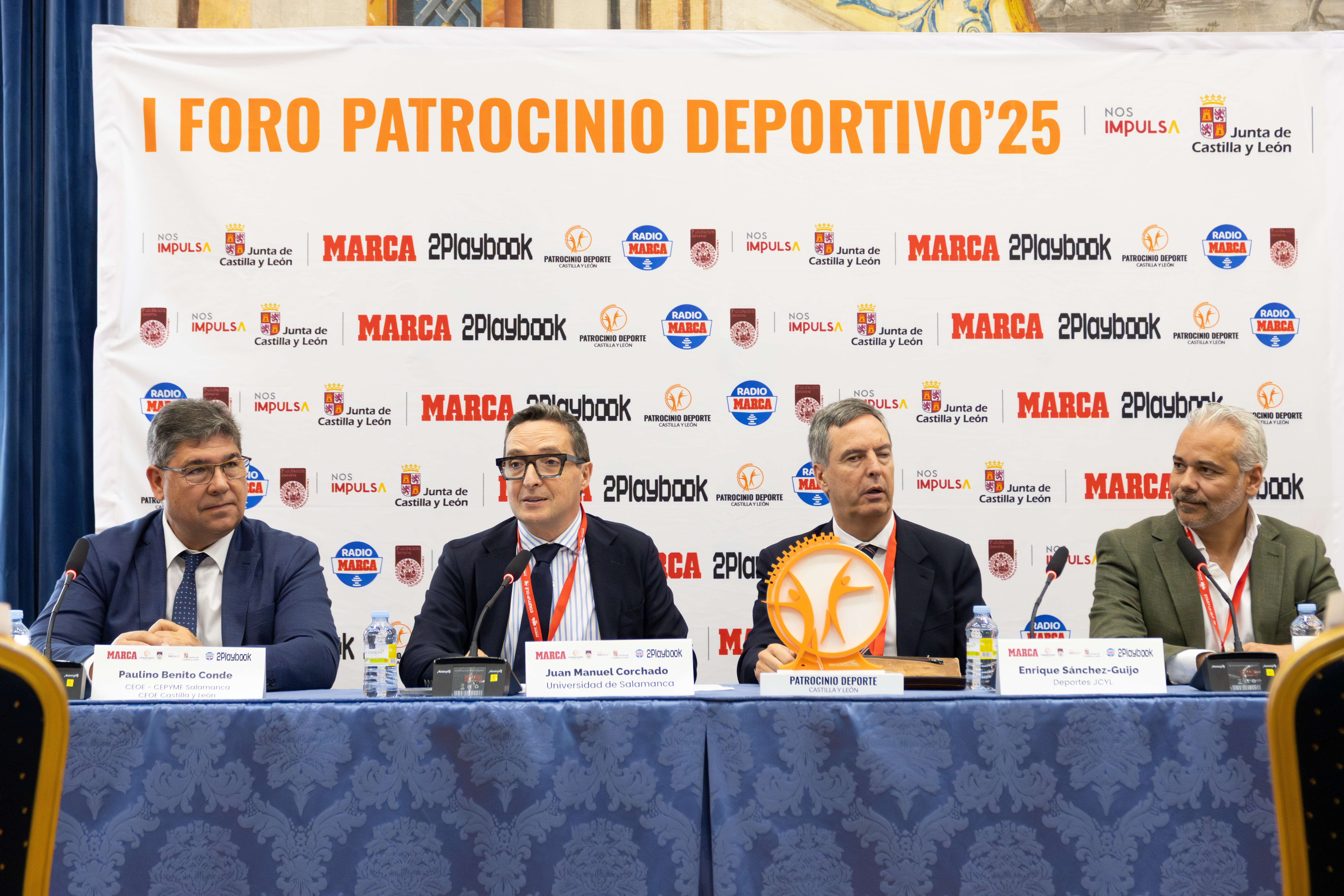 El rector de la Universidad de Salamanca inaugura el I Foro de Patrocinio Deportivo de Castilla y León