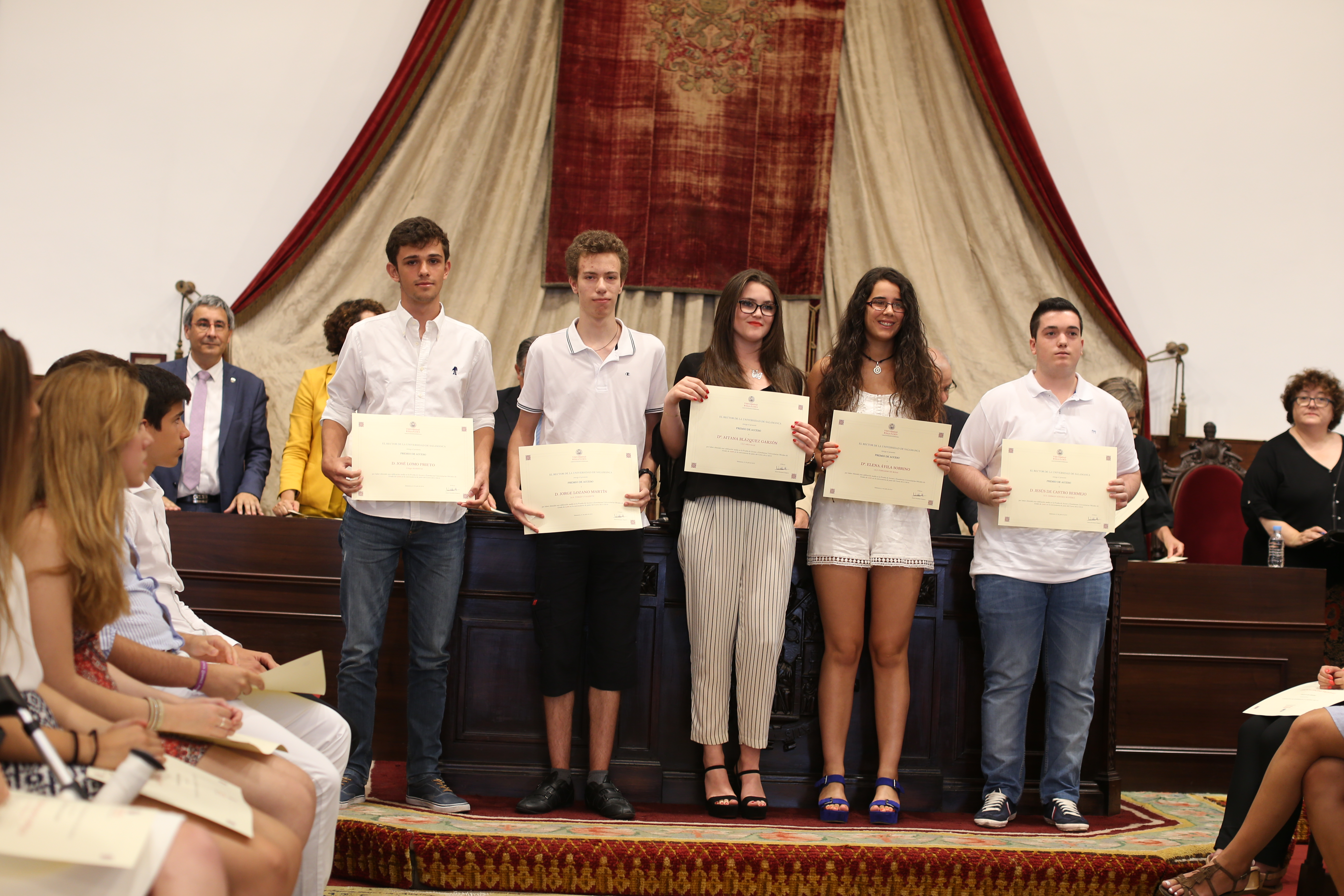 Un total de 156 jóvenes reciben los Premios Acceso 2016 a los mejores estudiantes de Selectividad en la convocatoria de junio