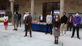 Los galardonados en la Facultad de Físicas