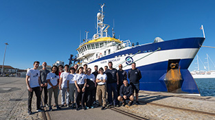 Blanca Ausín, del Grupo de Geociencias Oceánicas, lideró la misión científica financiada por el Consejo Europeo de Investigación que supone un hito para el estudio oceanográfico y paleoclimático del margen ibérico de Portugal 