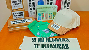 El Área de Toxicología fomenta entre los jóvenes la reducción y reutilización de plásticos con el proyecto ‘Si no reciclas, te intoxicas’, financiado por el Vicerrectorado de Ciencias de la Salud y Asuntos Sociales