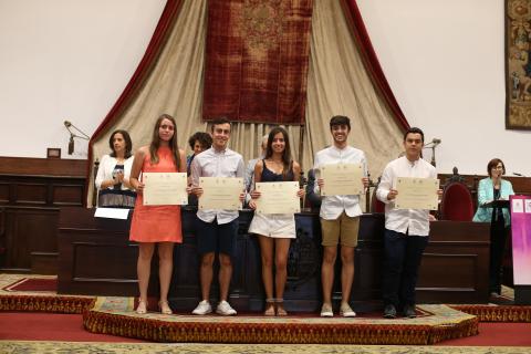 La Universidad de Salamanca premia las 100 mejores notas de la EBAU