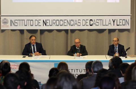 El centro está integrado por 25 laboratorios de las universidades de Salamanca y Valladolid, nueve Grupos de Investigación Reconocidos, ocho Unidades de Investigación consolidadas y cinco grupos en el IBSAL