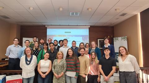 Elena Valenciano en Derecho con los participantes de la jornada académica del proyecto ‘YGRC: Youth Goals Research Centre’