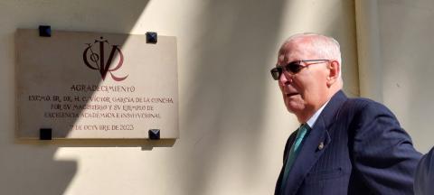 La Universidad de Salamanca rinde tributo a Víctor García del Concha en Pendueles