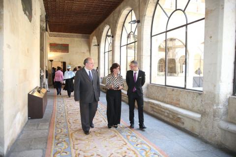 La Universidad de Salamanca inviste como doctoras honoris causa a las filósofas Victoria Camps Cervera y Adela Cortina