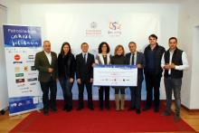 La Universidad recibe más de 2800 euros para su Fondo de Cooperación obtenidos en el ‘Bocadillo Solidario’