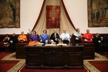 La Universidad de Salamanca inviste como doctores honoris causa al economista Blas Calzada y al jurista Jairo Parra
