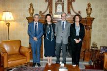 El rector de la Universidad de Salamanca recibe a la vicepresidenta primera de la Real Sociedad Matemática Española